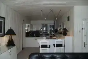 Royal 6 Ahmet Apartments, Avsallar