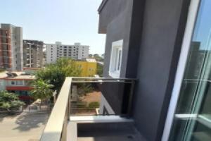 Şahiner Apart, Finike