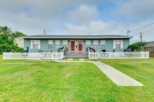 Walk Dtwn: Pet-friendly Townhome in Apartments, Rockport