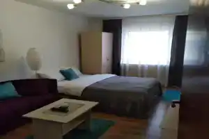 Happy M&S 2 Apartments, Chabats