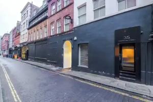 King Street Collection Tourist base, Manchester