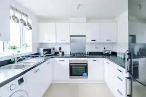4 Bedroom 3 Bathroom Contractor Home MCR, Manchester
