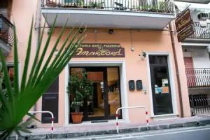 Bed and Breakfast Ines, Giardini-Naxos