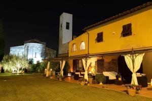 Giardino della Pieve Relais, Cascina