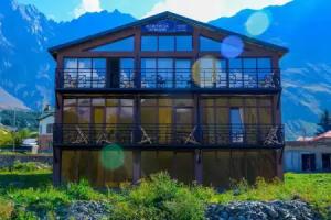 Chemodann Kazbegi, Kazbegi