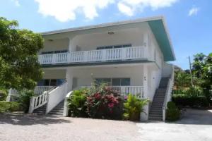 Divers Lodge Guest House, Beau Vallon