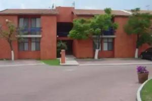 Amplia Suite Alberca Av Bernardo Quintana 12D Hotel, Queretaro