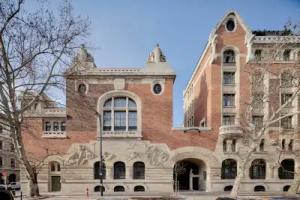 Kozmo Hotel Suites & Spa - Small Luxury Hotels of the World, Budapest