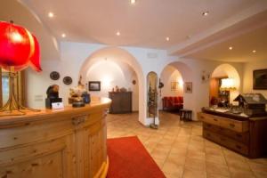 Hotel Schwarzer Adler, Siusi