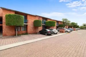 Hermosa Suite Alberca Áreas Verdes Blvd Bernardo Quintana 17D Hotel, Queretaro