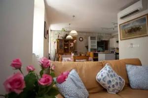 Bouganvillea Apartments, Split