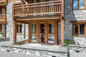 CHOU11 Magnifique appartement Centre Ville proche pistes et commerces Apartments, Val-d'Isere