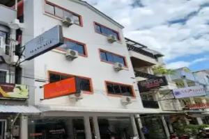 Arya Suites Beach, Patong