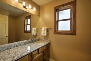 Half-mi to Copper Mtn Slopes: Unit w/ Loft Apartments, Frisco