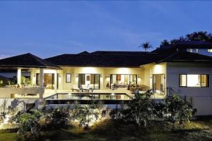 Villa Phailin Talay 4 Bed Chic Property with In house Chef, Nai Harn