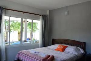 Sangjun On Beach Resort, Bang Saphan