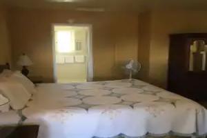 Carmel Wayfarer Inn, Carmel