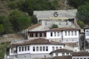 Guva Mangalem, Berat