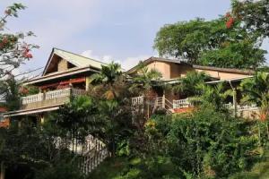 Romance Bungalows, Beau Vallon