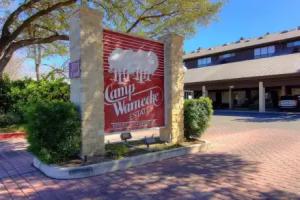 River's Edge CWB206 by RedAwning Hotel, New Braunfels