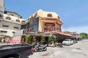 OYO 75328 Punjabi Junction (Vaccinated Staff), Pattaya