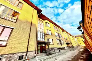 Logins.Apart on Okulova street 37, Perm