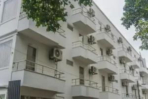 Saveira Colombo, Colombo