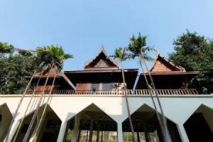 Vanida Resort - Halal, Ayutthaya City