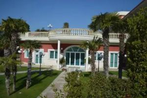 Unico Serrone Palace, Corato
