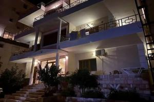 Jericho rooms, Sarande