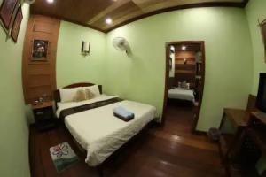 Natural Bungalows Restaurant and Bar, Kampot