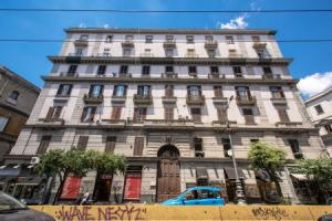 Napoli Suite, Naples