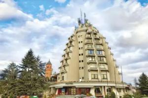 Petrus Hotel, Parasin
