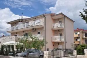 Apartment House Jerko, Kastel Stafilic