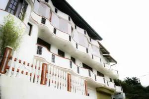 Yoho Toppass Breeze Hotel, Nuwara Eliya