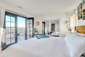 South Oceanside Gem w/ Pool & Spa - 2 Mi to Beach! Hotel, Carlsbad