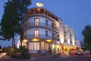 Crown Inn Hotel, Nicosia