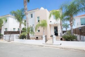 Mesogios Villas, Protaras