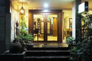 Baan Sukhumvit Soi 18, Bangkok
