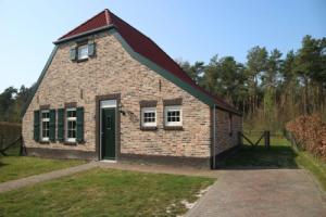 Nice, Child-friendly Villa With a Sauna in Limburg, Roggel