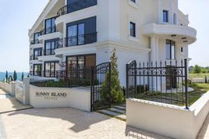 Cozy Apartment With sea View, Chernomorets