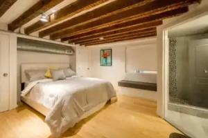 LazyKey Suites - Stylish 2BD Loft in the Heart of Old City, Philadelphia