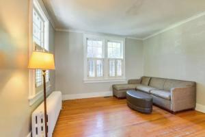 Midtown Duplex 1 Mi to Zoo & Overton Park! Tourist base, Memphis