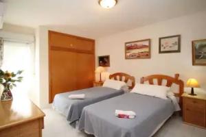 House Celio I, Albir