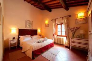 Castello di Gargonza, Monte San Savino