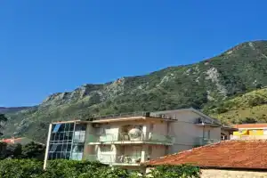 Apartments with sea view in Prcanj, Kotor