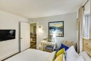 < 1 Mi to Notre Dame: Family-friendly Home! Tourist base, South Bend