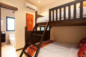 Villa Waew Opal 6 Bed Grand Property with In House Staff, Nai Harn