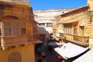 Provicario, Victoria