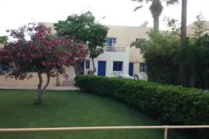 Blue Sky Apartments, Malia